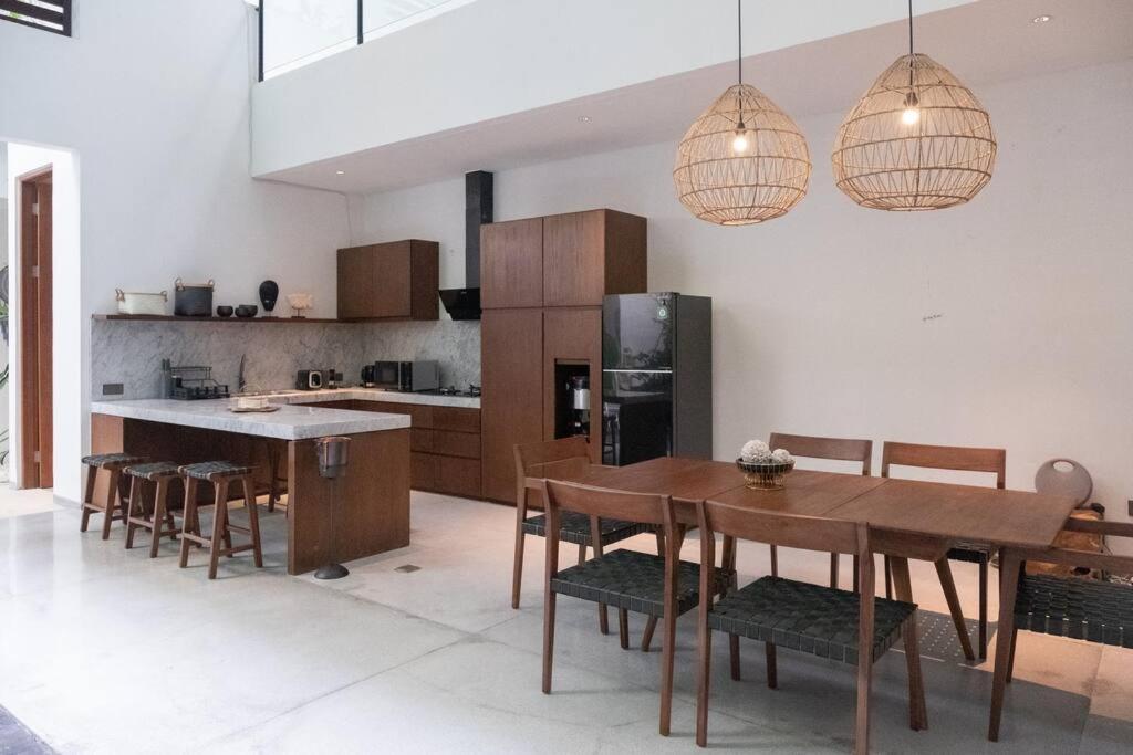 Talisman - Stylish With Rooftop 5 Mins To Villa *